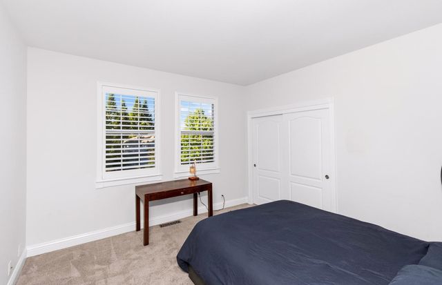 104 Table Rock Ct, Folsom, CA 95630