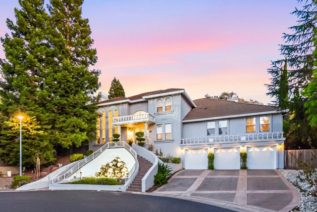 104 Table Rock Ct, Folsom, CA 95630