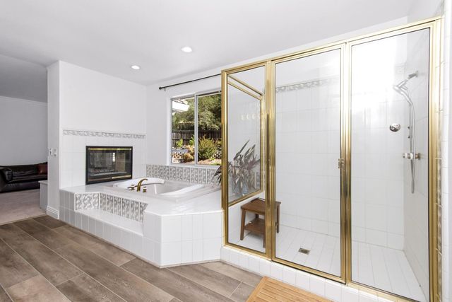 104 Table Rock Ct, Folsom, CA 95630