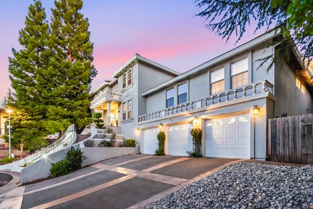 104 Table Rock Ct, Folsom, CA 95630
