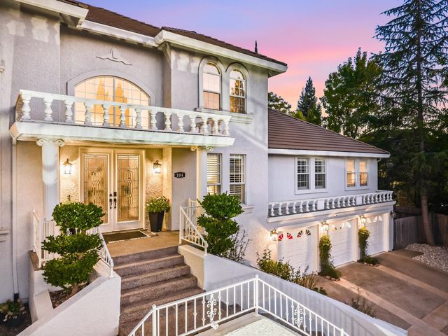 104 Table Rock Ct, Folsom, CA 95630