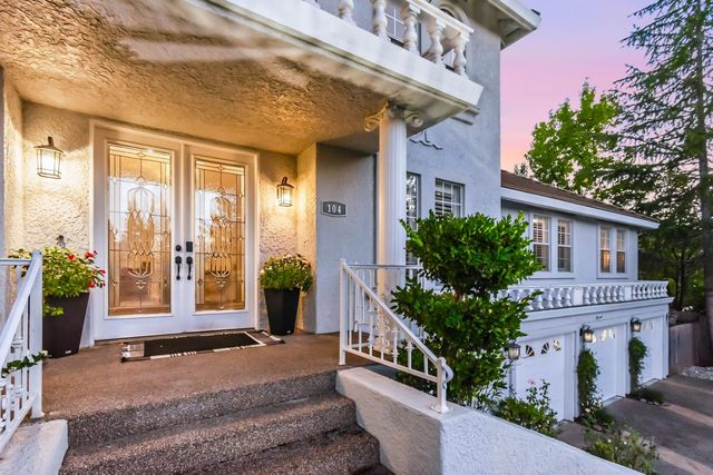 104 Table Rock Ct, Folsom, CA 95630