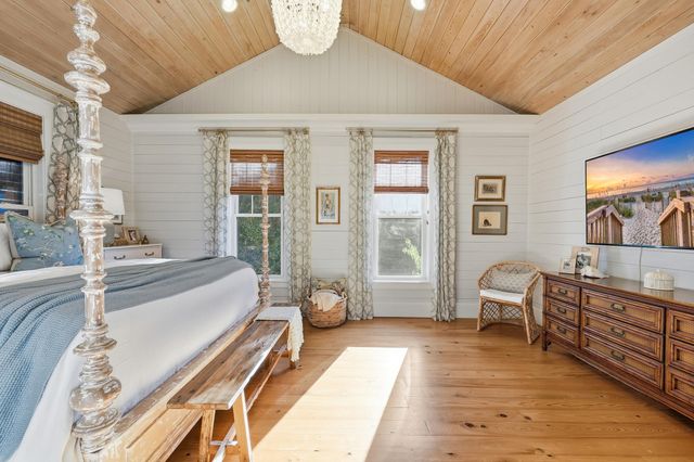 92 Channel Bluff Ave., Pawleys Island, SC 29585