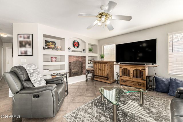 6754 W MONONA Drive, Glendale, AZ 85308