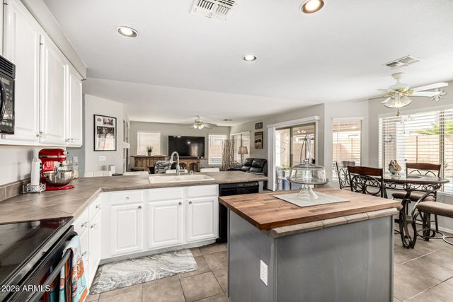 6754 W MONONA Drive, Glendale, AZ 85308