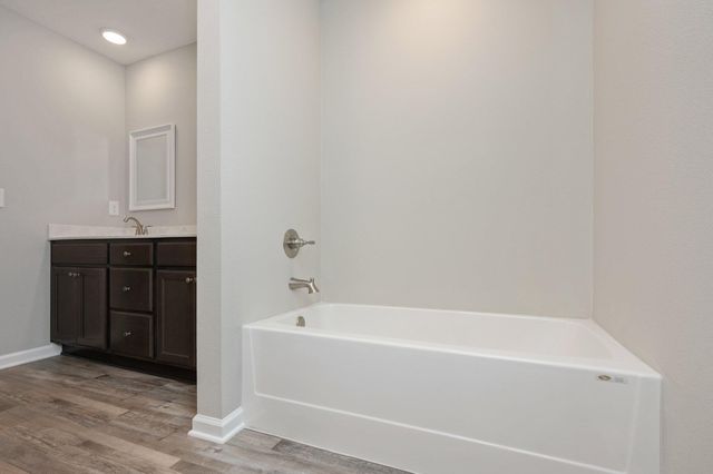 6018 EMMY LYNN LN, Crestview, FL 32539