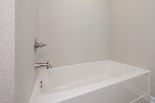 6018 EMMY LYNN LN, Crestview, FL 32539