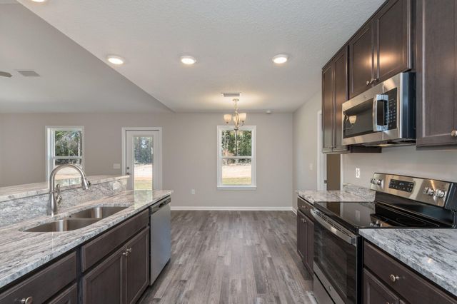 6018 EMMY LYNN LN, Crestview, FL 32539