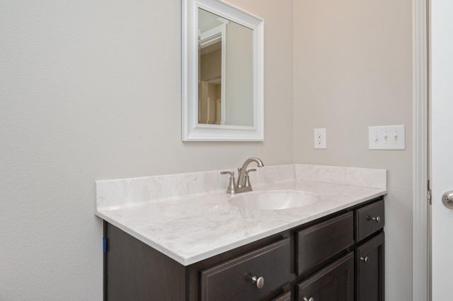 6018 EMMY LYNN LN, Crestview, FL 32539
