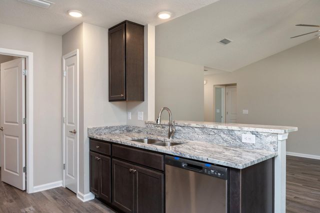 6018 EMMY LYNN LN, Crestview, FL 32539