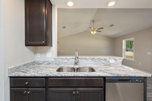 6018 EMMY LYNN LN, Crestview, FL 32539