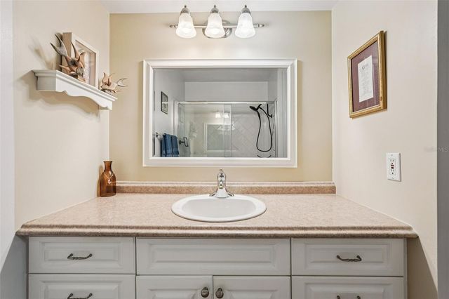 3900 ROXANE BOULEVARD 8B, Sarasota, FL 34235