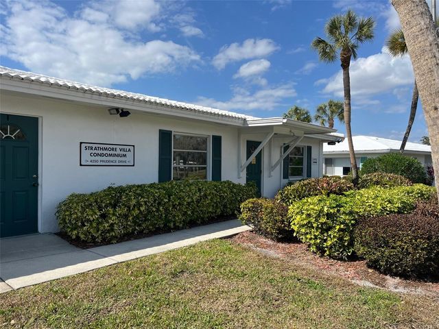 3900 ROXANE BOULEVARD 8B, Sarasota, FL 34235