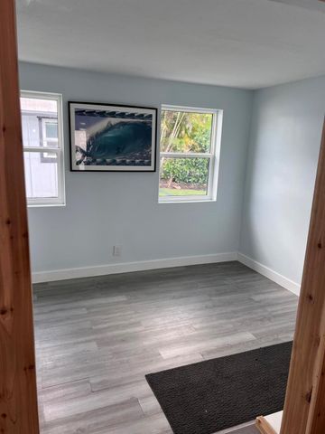 175 SW Cabana Point Circle, Stuart, FL 34994