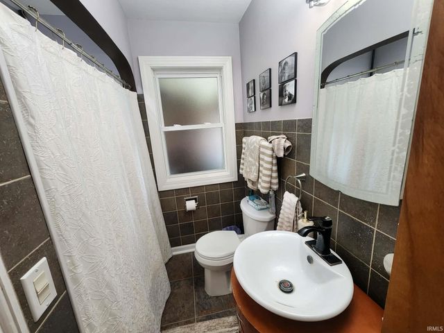 1903 S Boulevard Place, Princeton, IN 47670