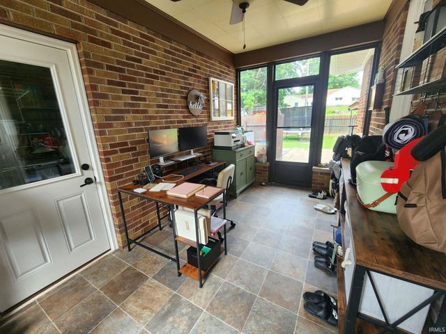 1903 S Boulevard Place, Princeton, IN 47670
