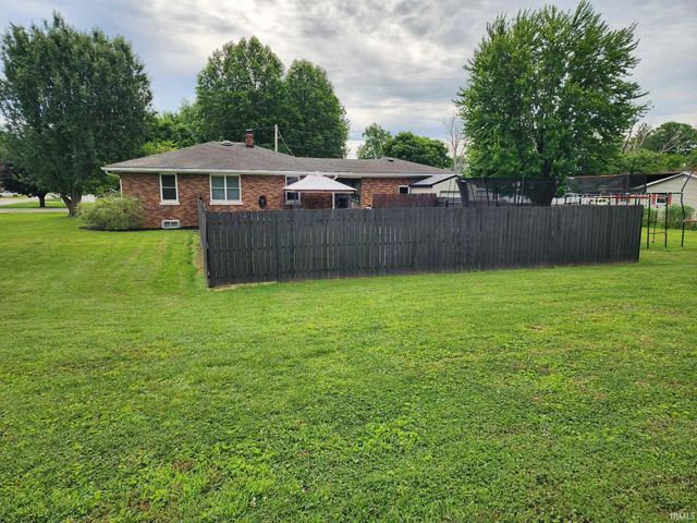 1903 S Boulevard Place, Princeton, IN 47670