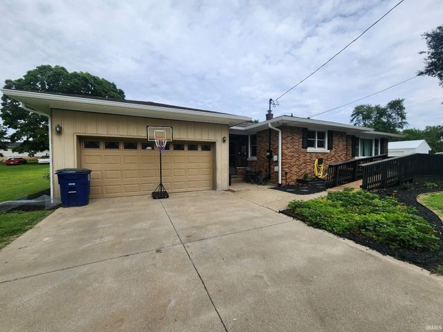 1903 S Boulevard Place, Princeton, IN 47670