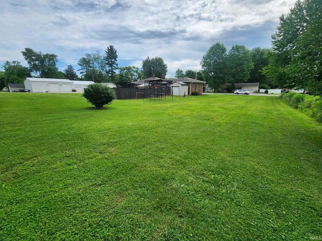 1903 S Boulevard Place, Princeton, IN 47670