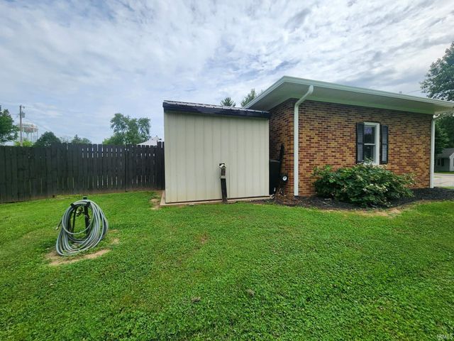 1903 S Boulevard Place, Princeton, IN 47670