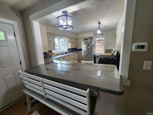 1903 S Boulevard Place, Princeton, IN 47670