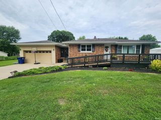 1903 S Boulevard Place, Princeton, IN 47670