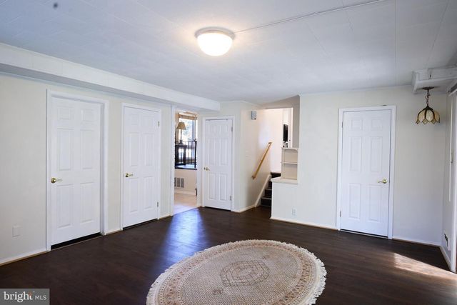 939 BEAVERBANK CIR, Baltimore, MD 21286