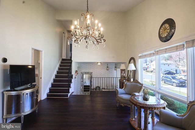 939 BEAVERBANK CIR, Baltimore, MD 21286