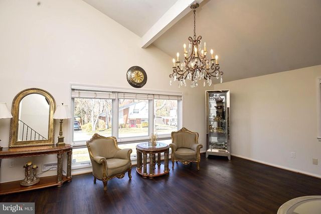 939 BEAVERBANK CIR, Baltimore, MD 21286