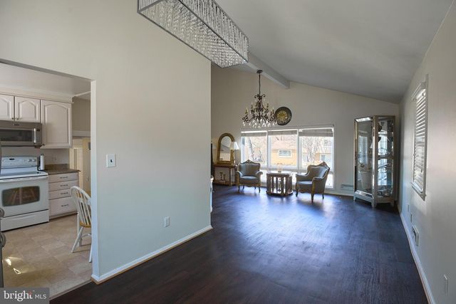 939 BEAVERBANK CIR, Baltimore, MD 21286
