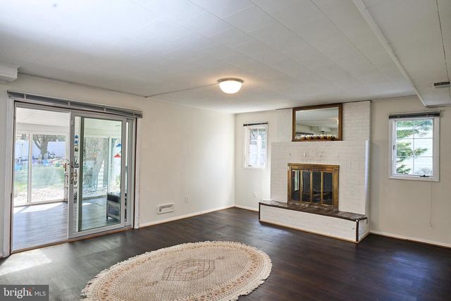 939 BEAVERBANK CIR, Baltimore, MD 21286