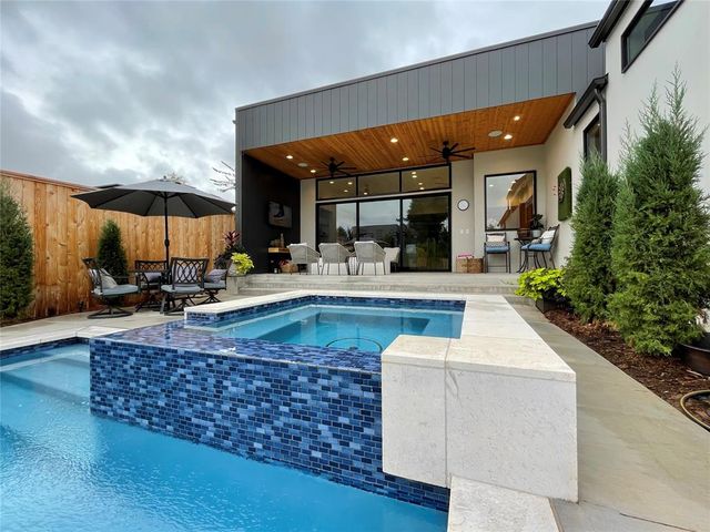 1136 NW 57th Street, Oklahoma City, OK 73118