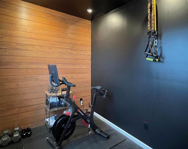 1136 NW 57th Street, Oklahoma City, OK 73118