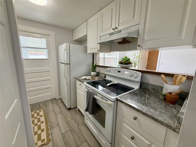 1216 GRANTWOOD AVENUE, Clearwater, FL 33759