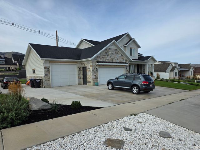 486 E SELMAN DR, Salem, UT 84653