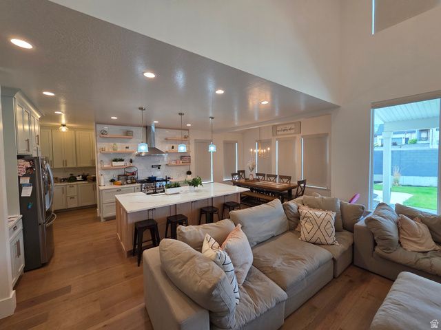 486 E SELMAN DR, Salem, UT 84653