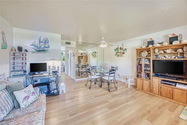 601 Periwinkle WAY D-7, Sanibel, FL 33957
