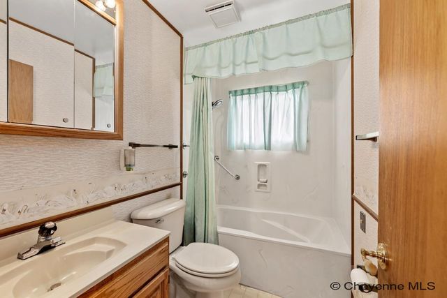 4714 SAGEBRUSH AVE, Cheyenne, WY 82009