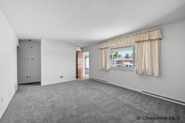 4714 SAGEBRUSH AVE, Cheyenne, WY 82009