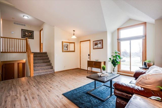 2567 N Button Bush Cir, Derby, KS 67037