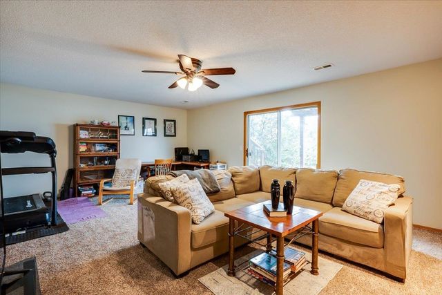 2567 N Button Bush Cir, Derby, KS 67037