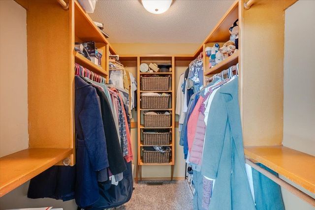 2567 N Button Bush Cir, Derby, KS 67037