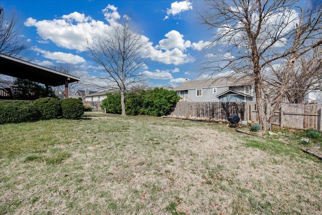 2567 N Button Bush Cir, Derby, KS 67037