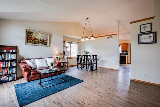 2567 N Button Bush Cir, Derby, KS 67037