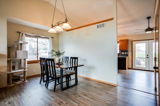 2567 N Button Bush Cir, Derby, KS 67037