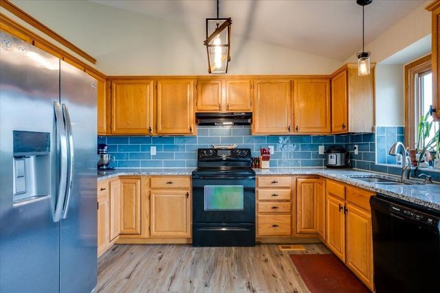 2567 N Button Bush Cir, Derby, KS 67037