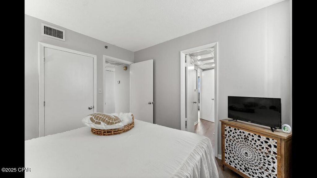 Image 10 of property listing at 9850 S Thomas Drive 311W, Panama City Beach, FL 32408
