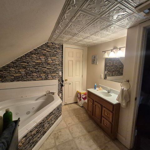 7 Purcell Road, Winchester, NH 03441