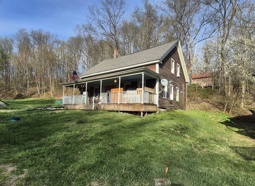 7 Purcell Road, Winchester, NH 03441