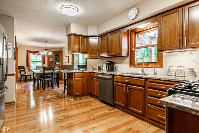 1653 E 300 N, Greenfield, IN 46140